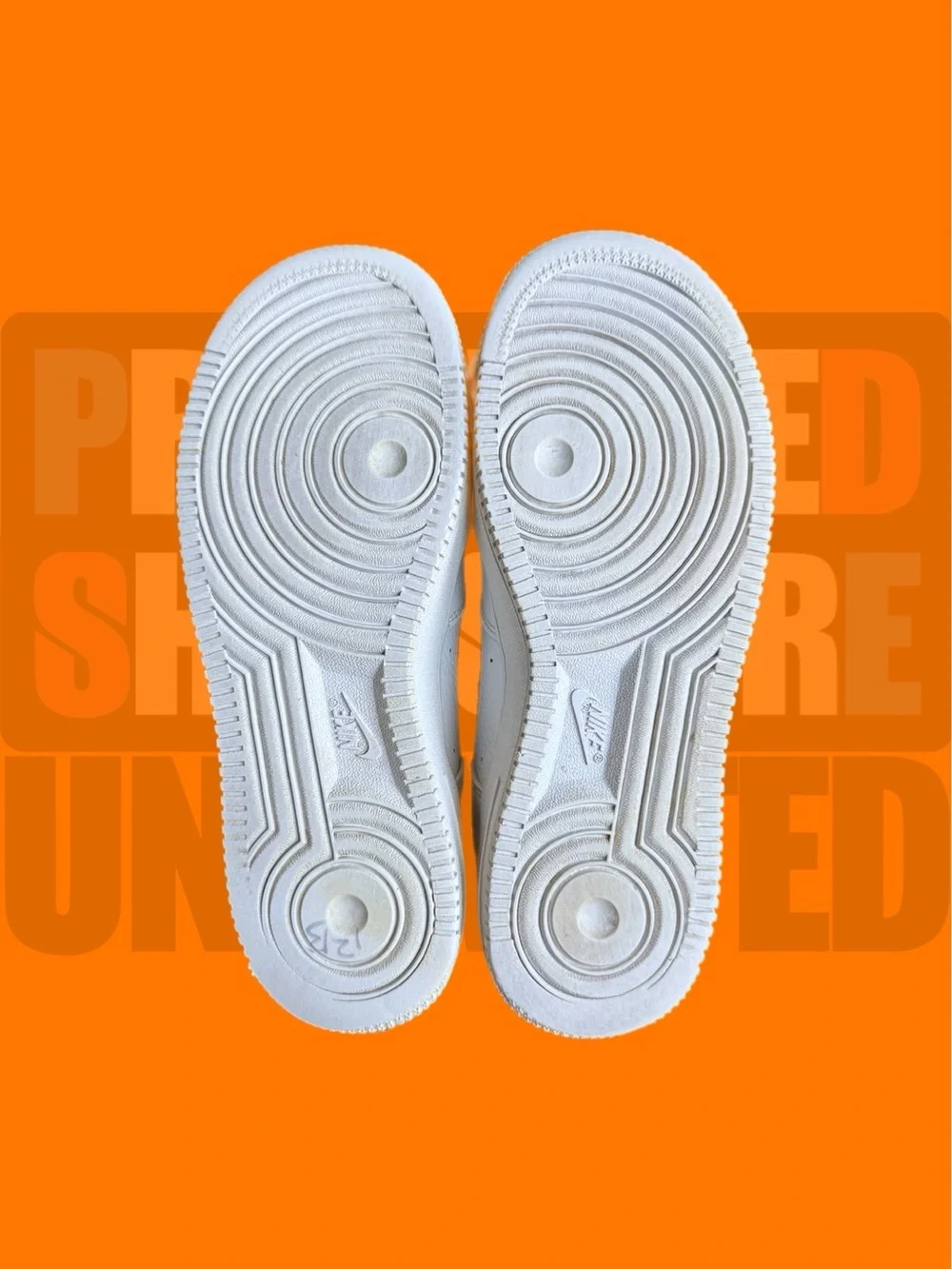 Nike kids low